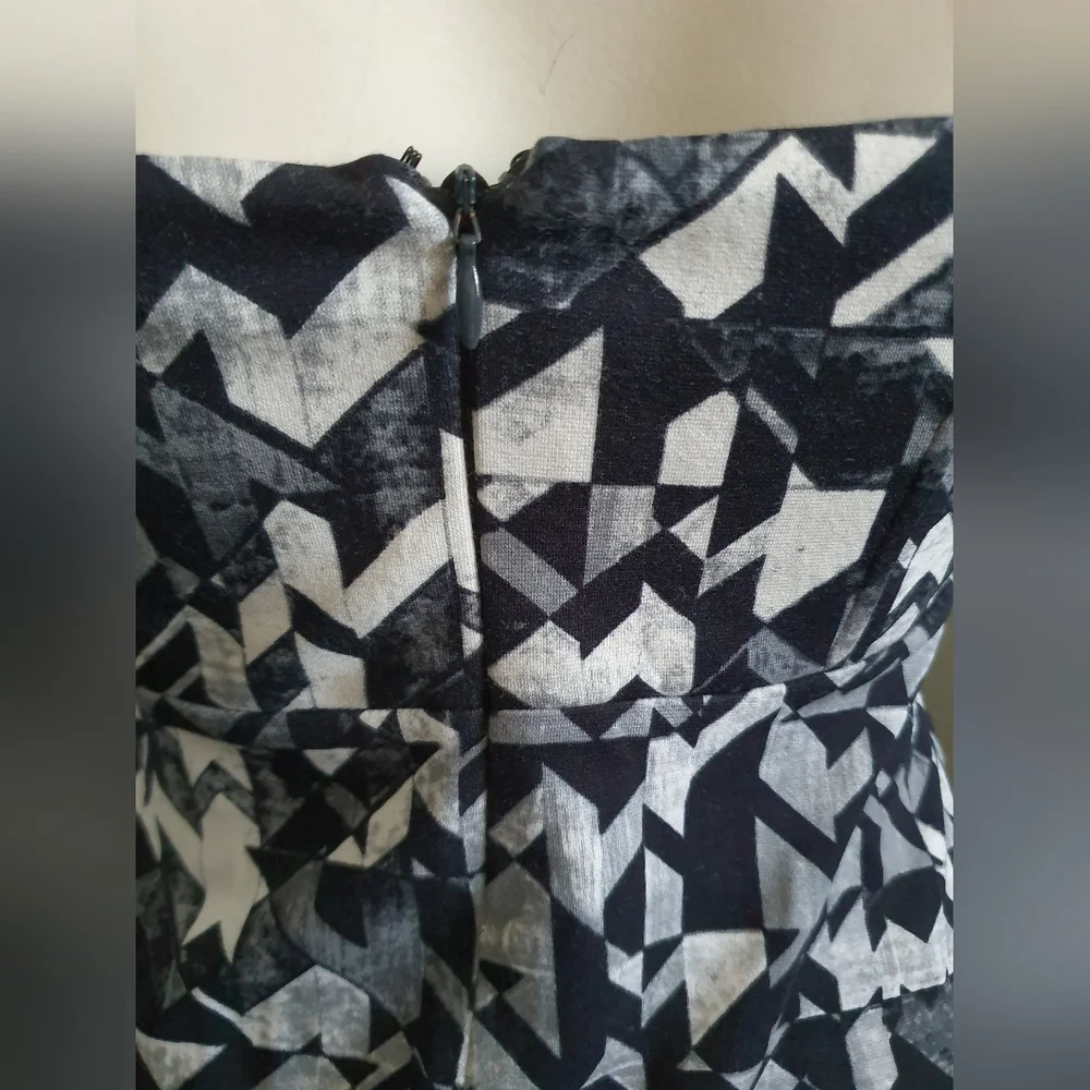 Sportsgirl strapless top - Picture 5 of 8